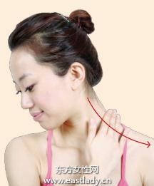頸部按摩方法消除惹人頸紋