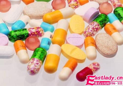 均衡飲食搭配復(fù)合維生素片可抗衰老