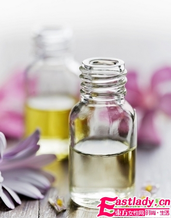 美白肌膚的4種精油