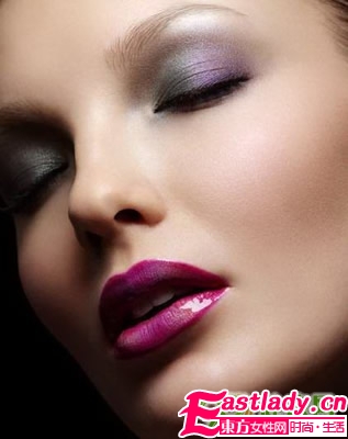 按摩 輕松按掉臉部小皺紋