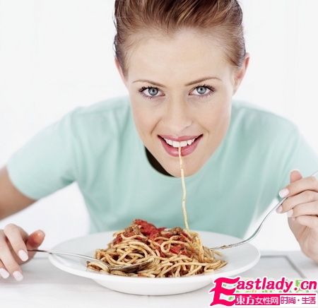 女人吃太飽會加速衰老