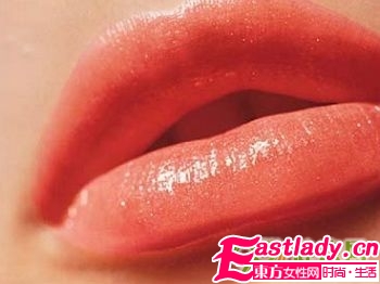 秋季護(hù)唇的幾個(gè)秘方