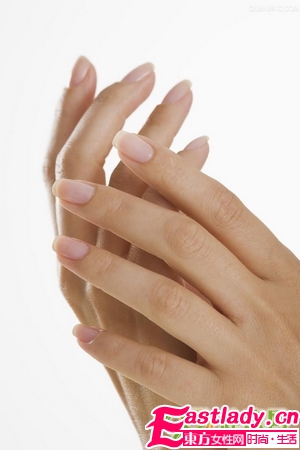 自制滋潤手膜 雙手滑溜溜