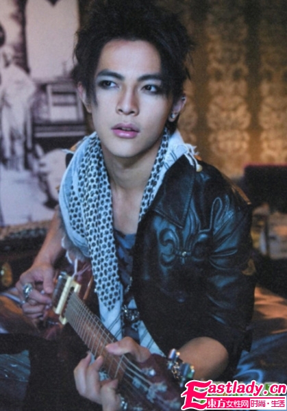 愛化妝的男星們