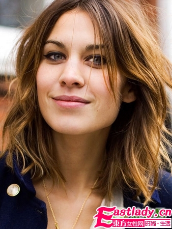 今季最火發(fā)型 加長(zhǎng)BOB頭