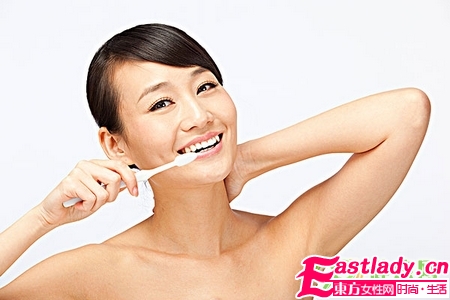 快速去唇紋 唇部更嬌嫩