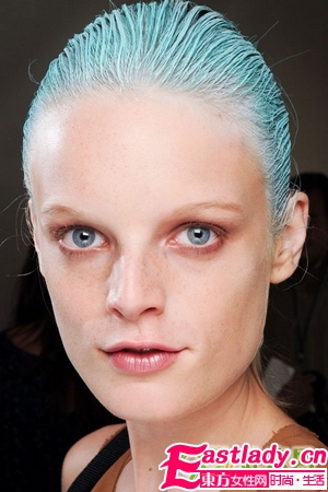 2012春夏潮流 另類新潮彩發(fā)
