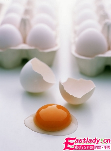 9個用雞蛋護(hù)膚妙招 讓你肌膚嫩滑如新生