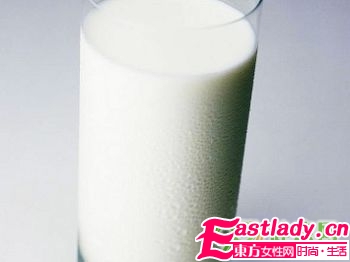 實(shí)惠的4種牛奶美容方法