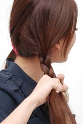 超時(shí)尚的麻花辮盤發(fā)