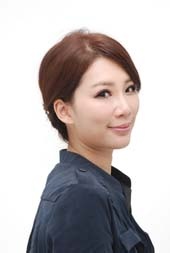 超時尚的麻花辮盤發(fā)