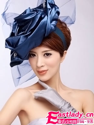 2月星座的浪漫桃花妝