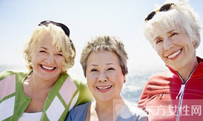 更年期婦女保健養(yǎng)生四要素 少吃肥肉多吃魚