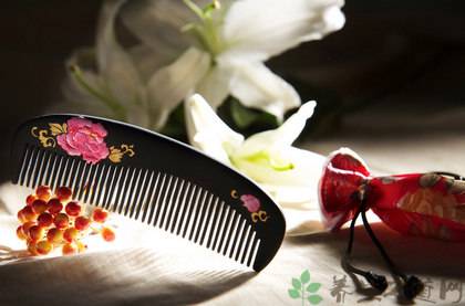 梳頭的好處 每天梳一梳健康快回來