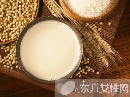 豆?jié){的功效與作用 健康從喝豆?jié){開始