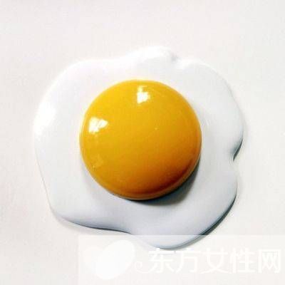 生吃雞蛋的危害 一不小心細(xì)菌就進(jìn)了口