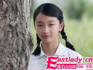 看周冬雨如何護(hù)膚祛痘美容