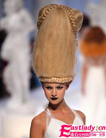 頂級假發(fā)展