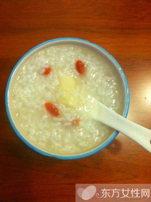 六款冬季美容養(yǎng)顏粥 好氣色吃出來