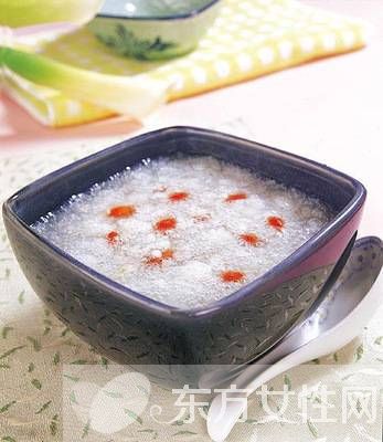 六款冬季美容養(yǎng)顏粥 好氣色吃出來