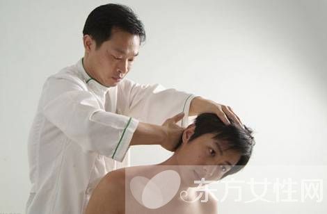 肩周炎是怎么引起的 肩周炎的鍛煉方法