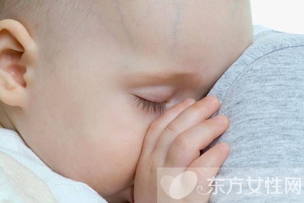 睡覺打鼾的原因 防止打呼嚕的9大妙招