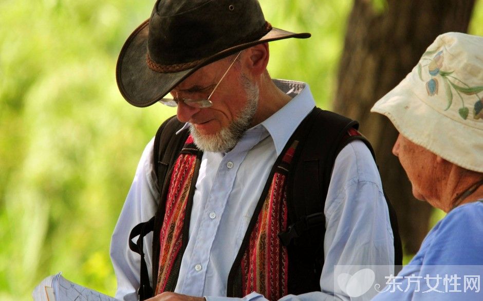 骨質(zhì)增生怎么治療 骨質(zhì)增生常見癥狀有哪些