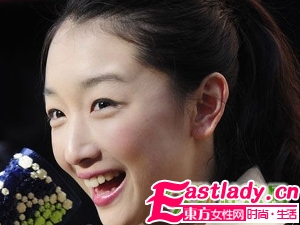 看周冬雨如何護膚祛痘美容