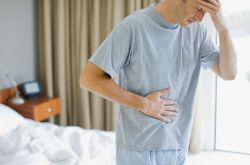 胃部不舒服如何緩解 常按這三大穴位擺脫胃部不適