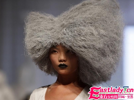 頂級假發(fā)展