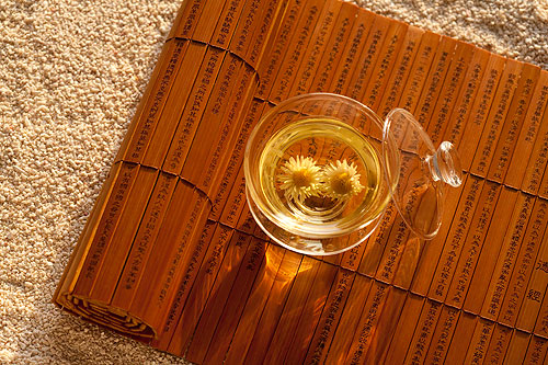 女性冬季養(yǎng)生茶 選對(duì)配方既養(yǎng)生又養(yǎng)顏