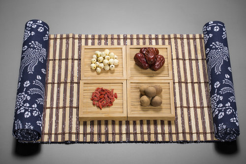 女人腎虛的癥狀有哪些 女人吃什么補(bǔ)腎