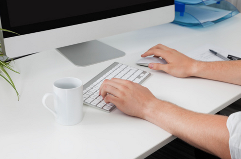 鼠標(biāo)手癥狀有哪些 五大癥狀需警惕