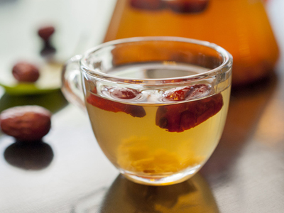 黃芪紅棗枸杞茶好處多 卻也有飲用注意事項