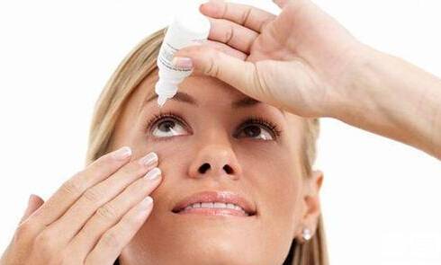 干眼癥用什么眼藥水好 你知道干眼癥是如何引起