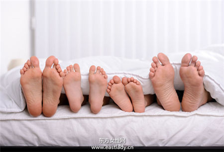 孩子卡中間不性福 3招讓夫妻擺脫無性婚姻