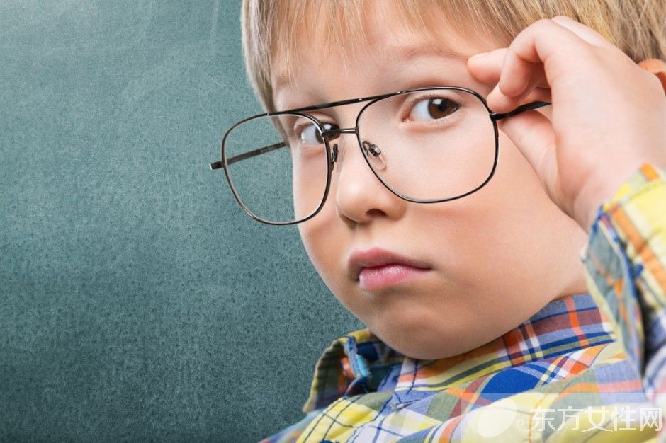 兒童眼睛散光怎么治療 形成散光眼的主要原因有
