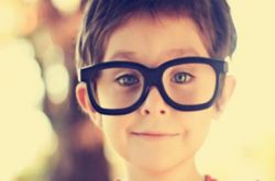 兒童眼睛散光怎么治療 形成散光眼的主要原因有