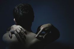 黑痣是怎么形成的 有什么方法去除