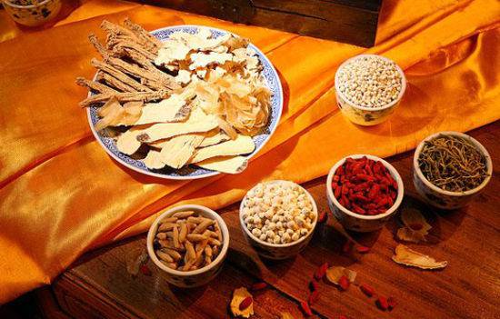 股骨頭壞死四大常見癥狀 9款食療助康復