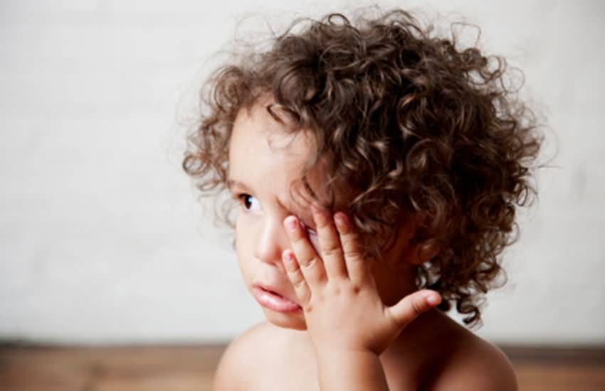 干眼癥用什么眼藥水好 你知道干眼癥是如何引起