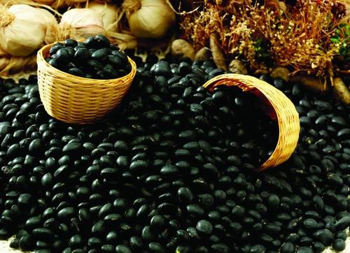 手把手教你黑豆泡醋的做法 趕緊學(xué)起來(lái)