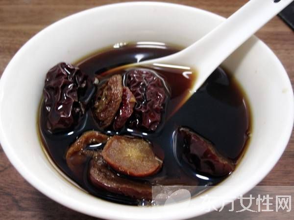 痛經(jīng)吃什么止痛快 這些食物治療痛經(jīng)棒棒的喲