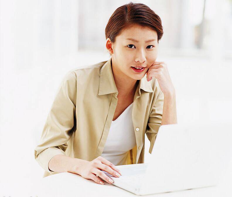 小便發(fā)黃怎么回事 女人小便發(fā)黃要當(dāng)心