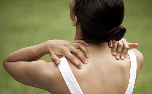 頸椎病的癥狀有哪些   低頭一族 要警惕