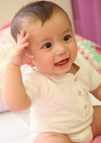 喂奶教學(xué) 哺乳期喂養(yǎng)寶寶的6大技巧