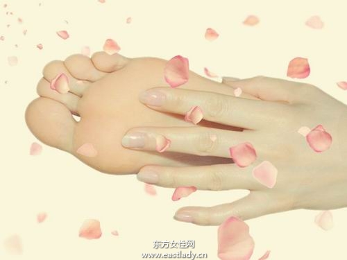 手腳出汗是怎么回事 應(yīng)該如何治療呢