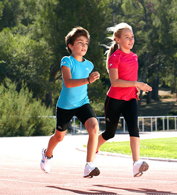 孩子運(yùn)動后需要補(bǔ)充什么營養(yǎng)物質(zhì)