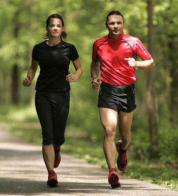 跑步的標(biāo)準(zhǔn) 跑步時(shí)腳如何落地才是正確的