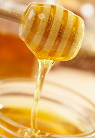 怎樣白發(fā)變黑發(fā) 白發(fā)食療方讓你白發(fā)轉(zhuǎn)黑發(fā)